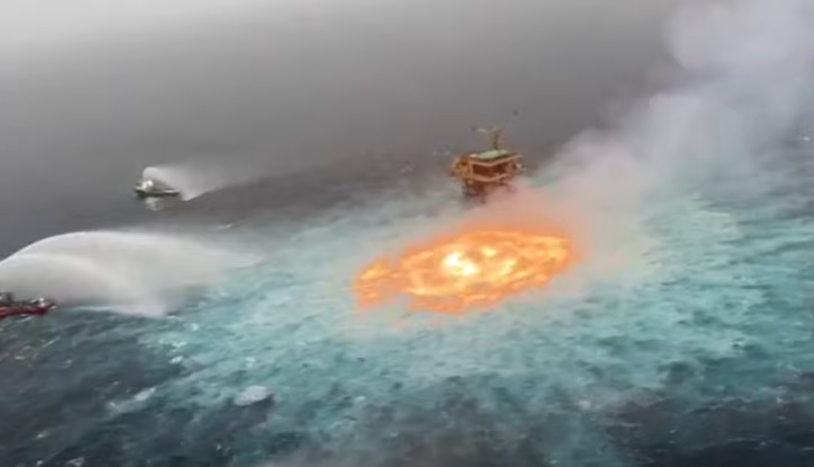Massive "Fire In The Sea" In The Gulf Of Mexico