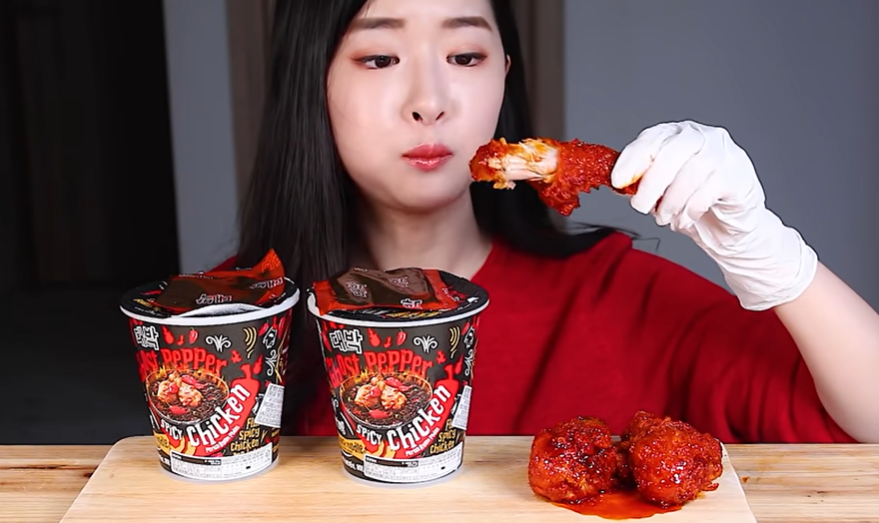 Eating the Spiciest Cup Noodles and the Spiciest Fried Chicken
